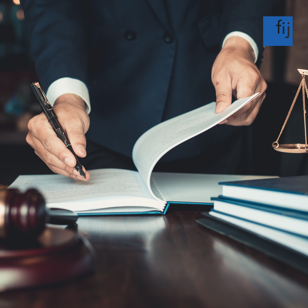 Commercial Law Firm in Toronto | Best Lawyers in Toronto | Corporate & Commercial Law | Real Estate Law | Employment Law | Commercial Lending | Entertainment Law | Intellectual Property Law | Debt Recovery | Mortgage Enforcement | Commercial Litigation